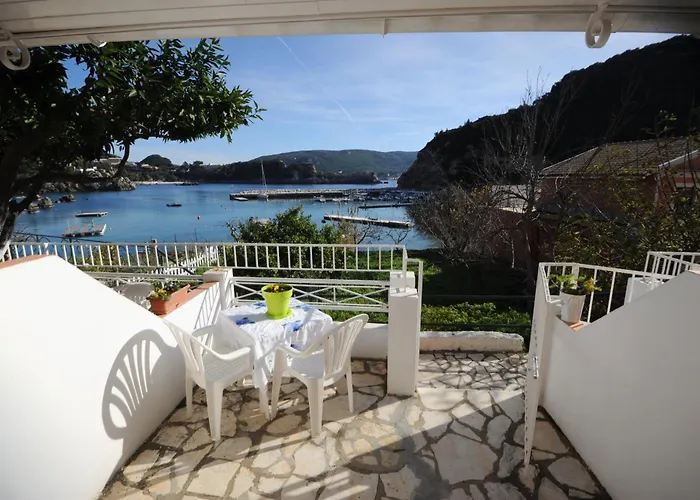 Molos Beach Apartments